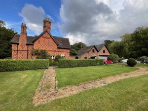 Photo 10- click for photo gallery